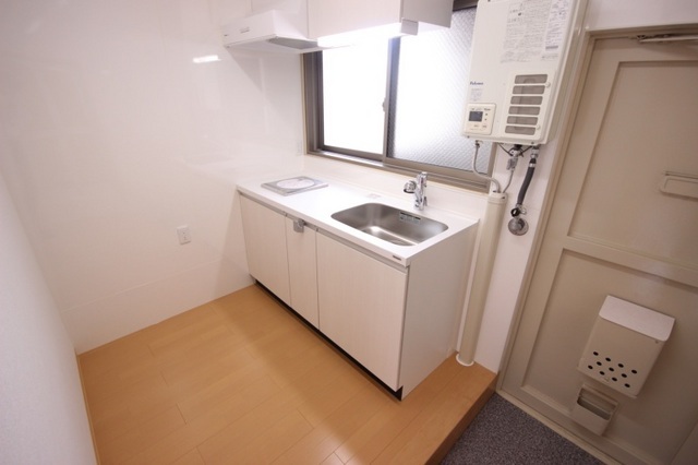拡大写真:千田ビル 3階302のキッチン
