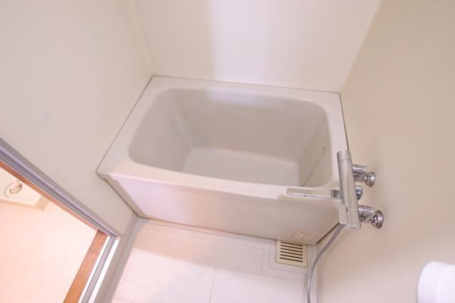 拡大写真:小田ビル 4階401の風呂