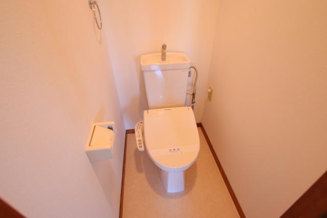 拡大写真:小田ビル 4階401のトイレ