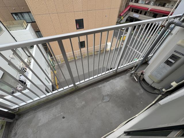 拡大写真:大橋ビル 4階401のバルコニー