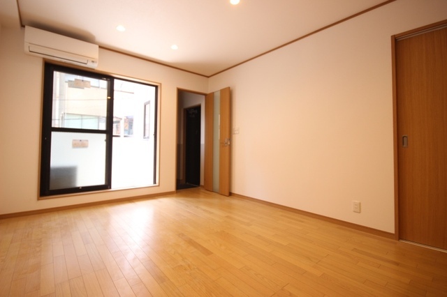 拡大写真:Pine Horse1 2階201の内装