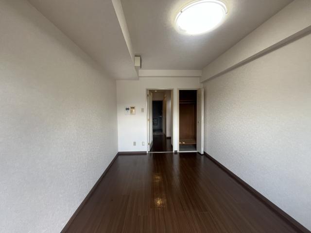 拡大写真:朝日プラザ横川駅前 6階604の居間