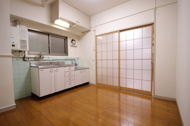 拡大写真:広島市中区千田町3丁目 4階403の居間
