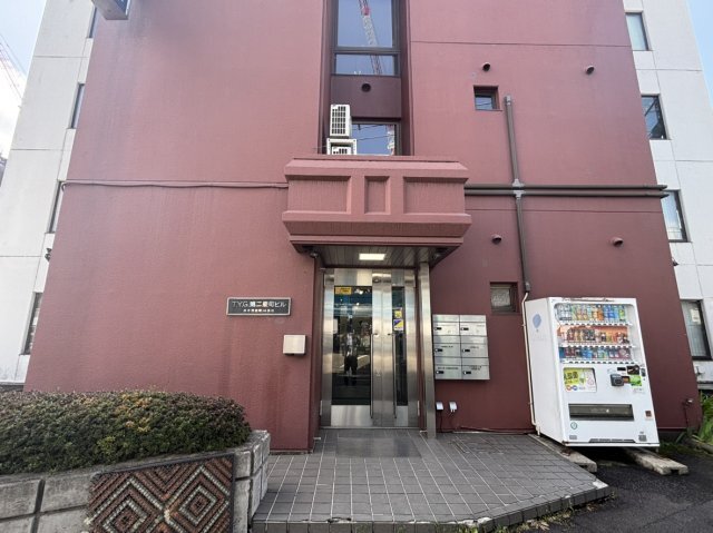 拡大写真:TYG第2泉町ビル 4ABのゆとりのあるエントランスです