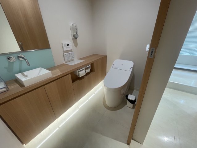 拡大写真:米新ビル 7Fのトイレです