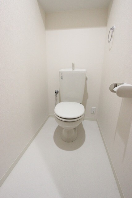 拡大写真:セレニティ 3階00301のトイレも気になるポイント