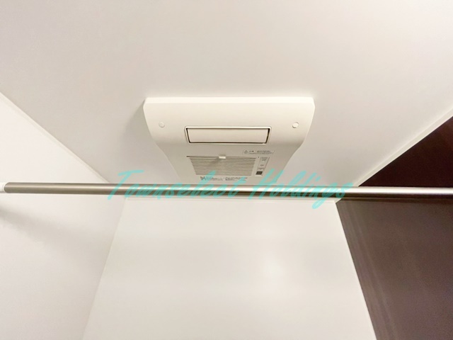 拡大写真:エクリス 1階105の浴室乾燥付き♪