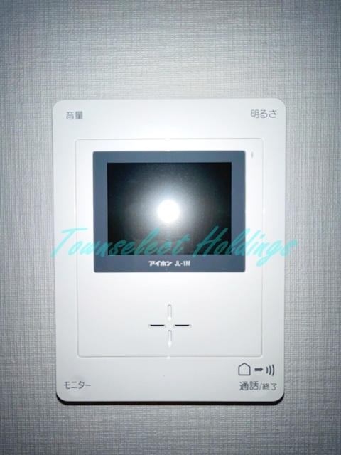 拡大写真:エクリス 1階105のモニタ付インターホンで安心♪