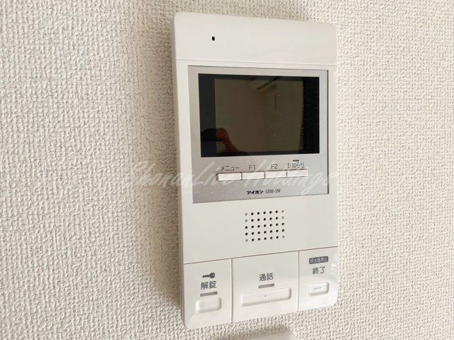 拡大写真:プロシード追浜 2階202のモニタ付インターホンで安心♪