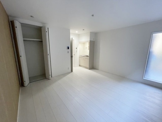 拡大写真:Villa Minette 1階102の2024年築・綺麗な室内