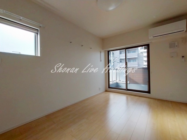 拡大写真:アイファ 3階302の二面採光・角部屋♪