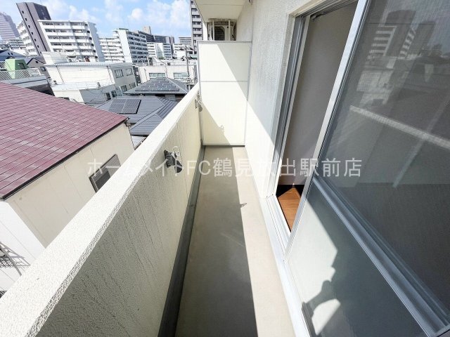 拡大写真:大阪市城東区鴫野西5丁目 2階207のバルコニー