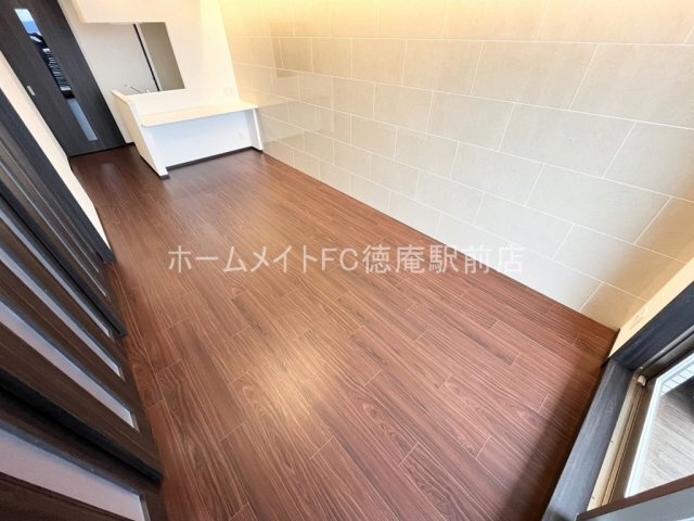 拡大写真:東大阪市森河内西2丁目 14階1402の居間