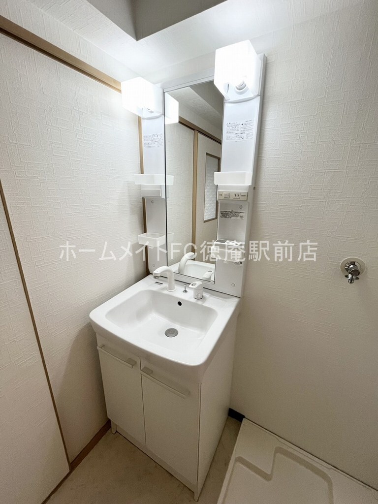 拡大写真:大阪市城東区永田4丁目 5階502の洗面所