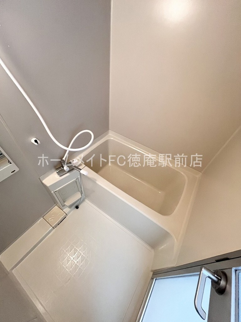 拡大写真:大阪市城東区永田4丁目 5階502の風呂