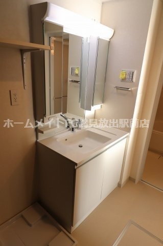 拡大写真:IB HAL 3階306の独立洗面台