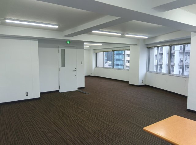 拡大写真:AUBE新川ビル 8Fの内装