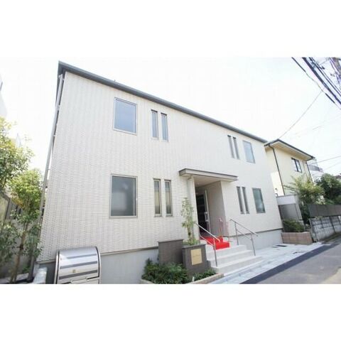 Lien Paulierの外観