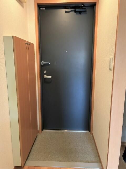 拡大写真:ソレイユ中村橋 2階203の玄関