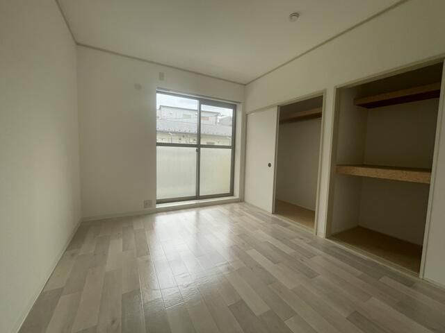 拡大写真:ピニエール高野台B棟 1階203の居間