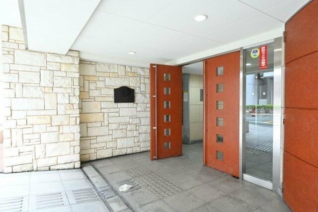 拡大写真:メインステージ御茶ノ水 2階202のエントランス