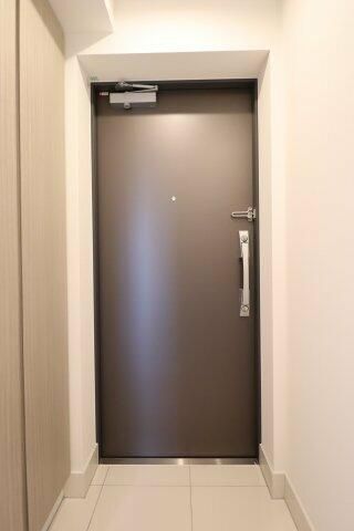 拡大写真:GENOVIA西高島平Ⅱ 2階201の玄関