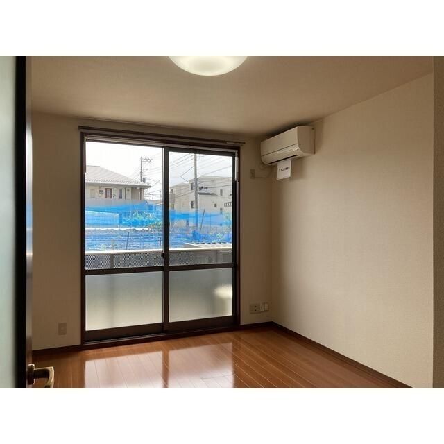 拡大写真:perfavore 1階103の居間