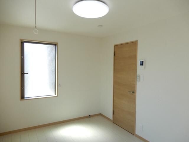 拡大写真:casatakeya 2階2の寝室