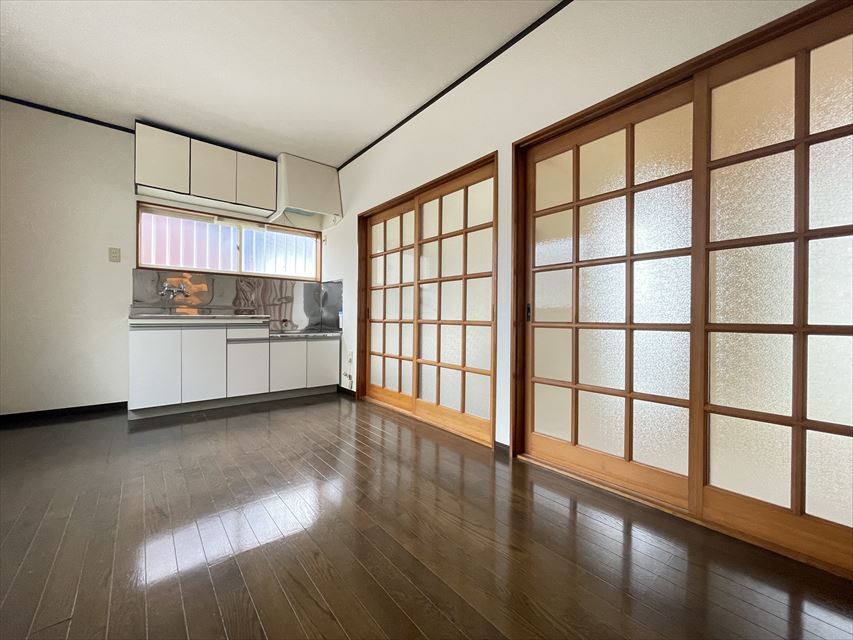 拡大写真:パルコーポ川端 1階101の居間