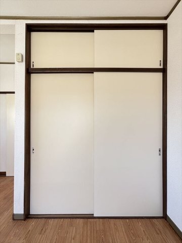 拡大写真：島村ハイツ３ 2階206の収納