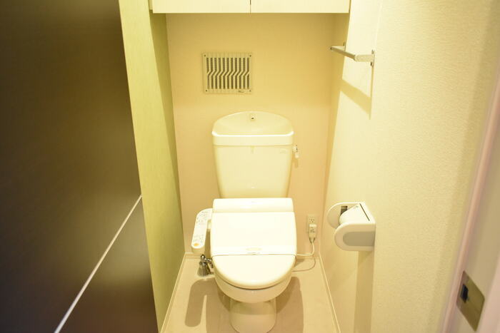 拡大写真：カーサⅠ 3階302のトイレ