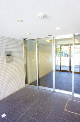 拡大写真:VIA LATTEA志村 4階405のエントランス