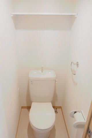 拡大写真:スカイコート後楽園WEST 12階1201のトイレ