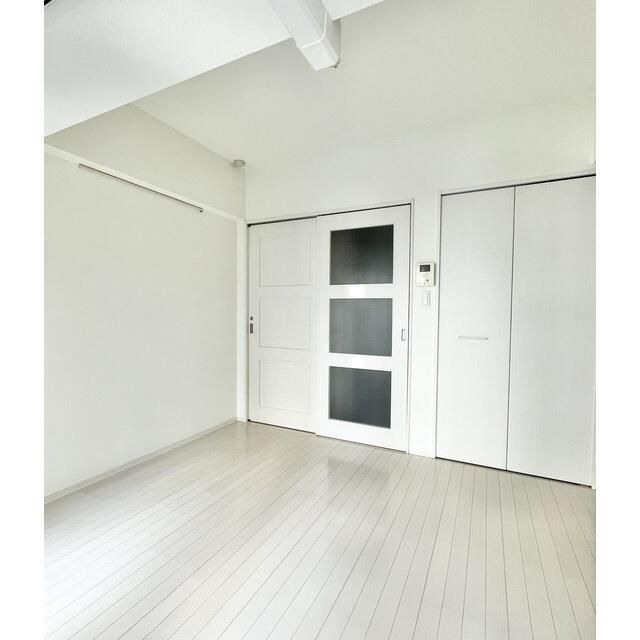 拡大写真:W723 2階202の内装
