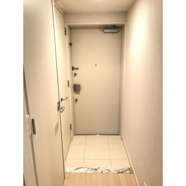 拡大写真：コンフォリア東池袋ＥＡＳＴ 9階905の玄関