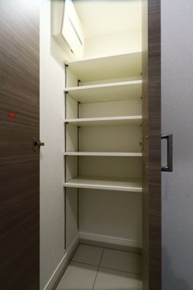 拡大写真:ルフレ赤羽サウス 5階504の収納