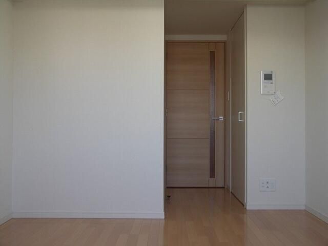 拡大写真:メインステージ白山Ⅱ 8階802の居間