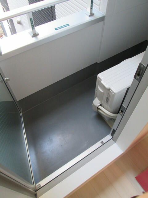 拡大写真:NS-GATE 青井 first stage 3階302のバルコニー