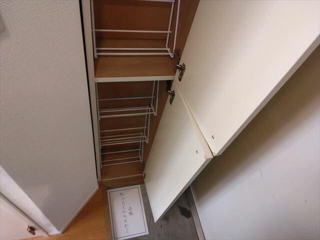 拡大写真:KANAME WARPS1 1階101の玄関