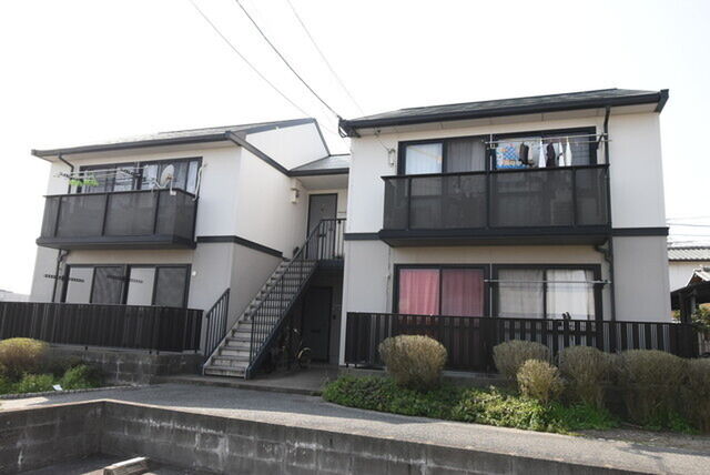 エルミタージュ坪見A棟の外観