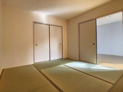 拡大写真:ソレアード香椎 2階201の室内