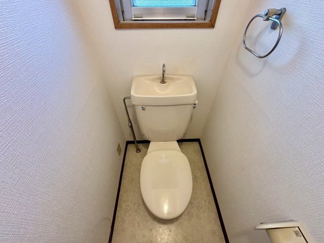 拡大写真:アーバン川嶋 4階403のトイレ
