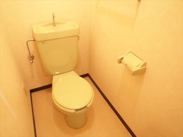 拡大写真：マクシーズ吉塚 4階401のトイレ