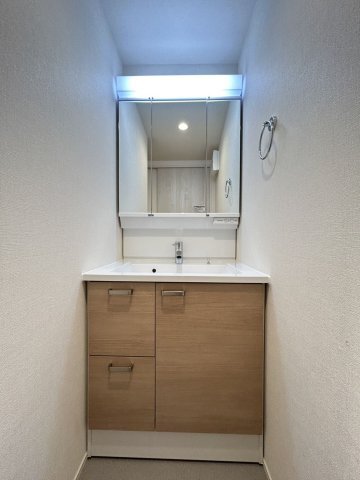 拡大写真:セレビア箱崎宮前 2階202の独立洗面台