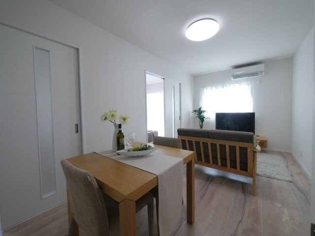 拡大写真:Maison de W 1階102の居間