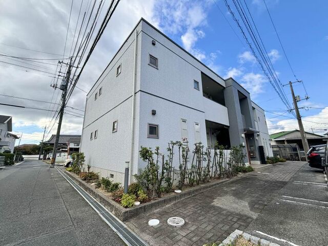 ウィスティリア B棟の外観