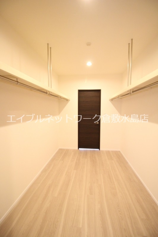 拡大写真:LA MIA CASA 10階903の収納
