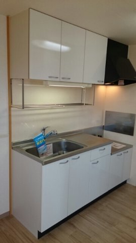 拡大写真:サンライズ 新池 2階201のキッチン