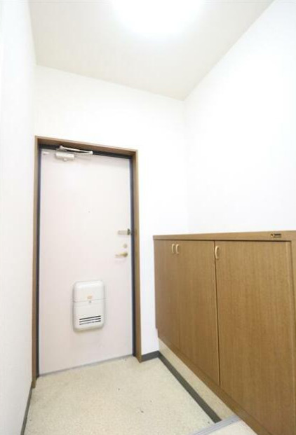 拡大写真:クリエイティブ河田 1階105の玄関