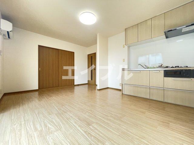 拡大写真:アドミレー樹太 C棟 1階C103の居間